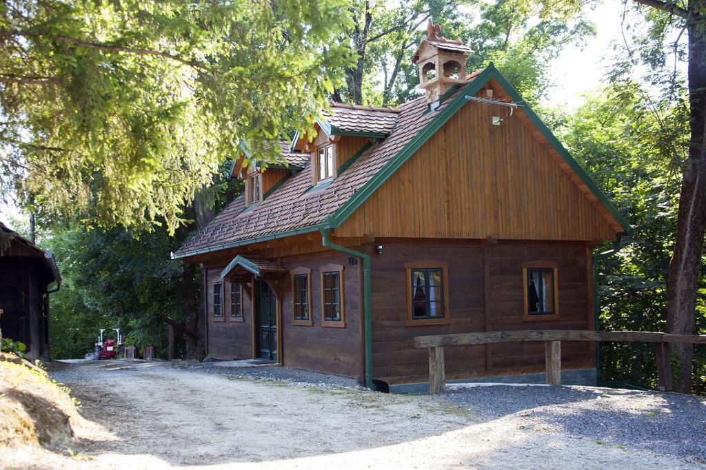 Lodge Green Paradise Klanjec Exterior foto