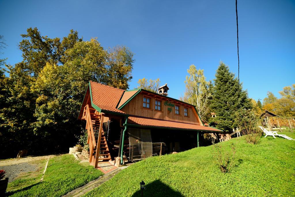 Lodge Green Paradise Klanjec Exterior foto
